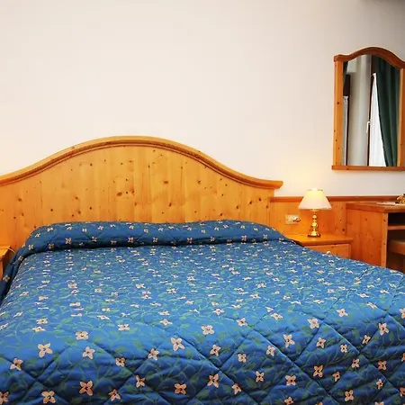 Marisol & - Mezzana Centre Aparthotel